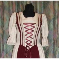 Népi együtteseknek, kórusoknak, táncosoknak