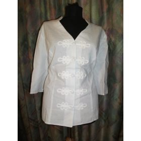 Sujtásos női blúz